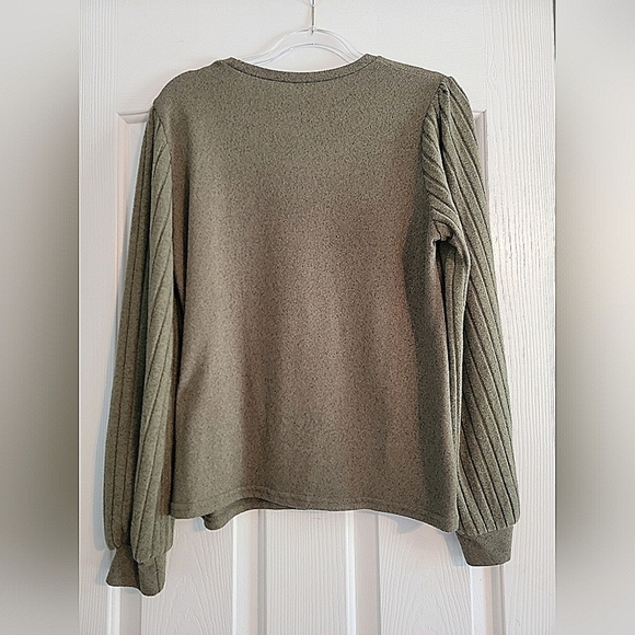 SHEIN Puff Shoulder sweater - Picture 2 of 2